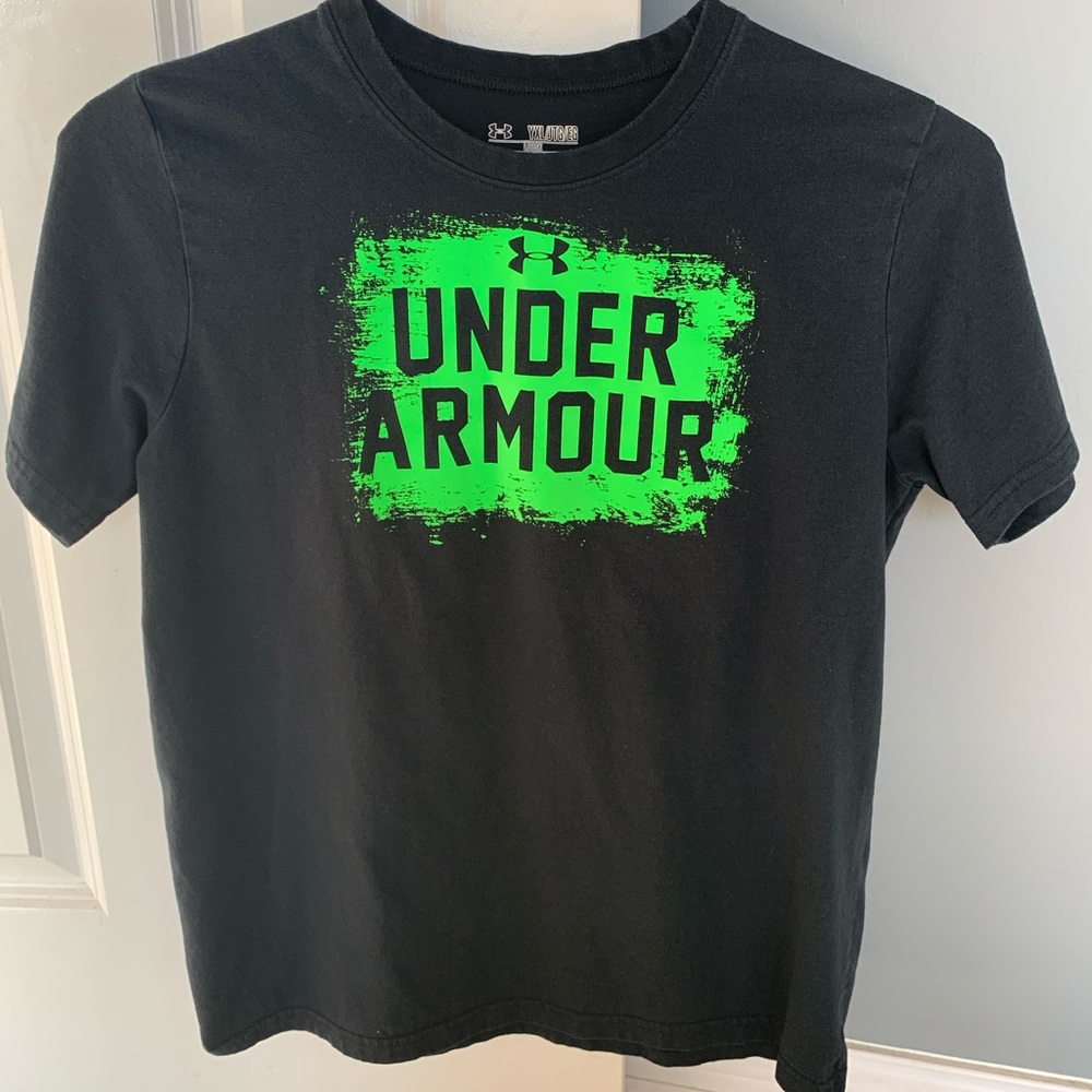 Under Armour YXL tee